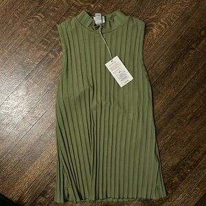 A New Day Tank XS NWT